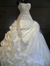 Elegant Wedding Ruffles Skirt Sweetheart Strapless Gowns Stunning Bridal Dresses picture