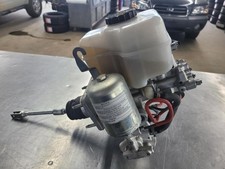 2007 Toyota FJ Cruiser Anti-Lock Brake Master Cylinder Booster AT Differential picture