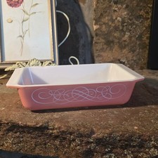 Vintage Pyrex Pink Scroll Space Saver Casserole Dish 575-B 2 Qt MCM Pink White picture
