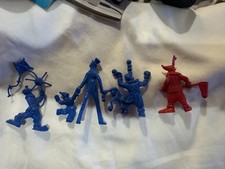 Vintage 1950s Marx Super Circus Figures Lot of 4 Blue Red Clowns Juggler Stilts picture