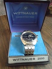 VINTAGE WITTNAUER MENS WRIST WATCH W ORIGINAL BAND BOX / PAPERS AUTOMATIC 17 picture