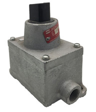 EFDC2437 CROUSE HINDS EXPLOSIONPROOF FEED THROUGH PUSHBUTTON ENCLOSURE 3/4