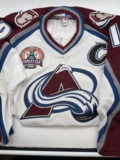 CCM Colorado Avalanche Joe Sakic #19 NHL Jersey Stanley Cup 2001 Patch S picture