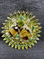 Delizza & Elster Juliana D&E Vintage Green Glass & Rhinestone Brooch STUNNING picture