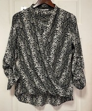 Pleione Anthropologie Women Wrap Top Medium Black Gray Green Snakeskin Print picture
