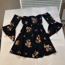 Lulus Black Floral Off Shoulder Bell Sleeve Mini Dress Women's Small NWT Lined picture