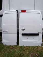 2013-2021 Nissan NV200 back doors picture