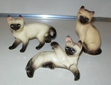 Vtg  3 Siamese Cat Kitten Ceramic Figurines 1102 Sitting Lying Standing READ picture