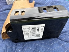 Curt 31013 For 01-04 Toyota Tacoma Front Receiver Hitch picture
