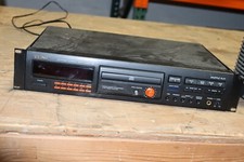 Teac CD player CD-P1440 Works picture