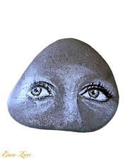 1965 SIGNED & NUMBERED HAND-PAINTED WATCHING STONE ROCK #110 ARTWORK PAPERWEIGHT picture