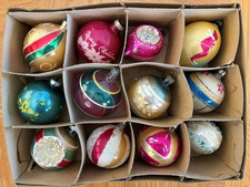 Vintage 1940-50s Mixed Set 12 Christmas Ornaments Shiny Brite + Others w/ Box picture