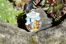 NICE VINTAGE ENAMEL AUTOMOBILE CAR KEYCHAIN # CULROSS SCOTLAND picture