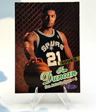 Fleer 1997-98 Fleer Ultra Tim Duncan ROOKIE Card #131 San Antonio Spurs GOAT 🥵 picture