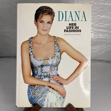 Diana: Her Life in Fashion (Diana Princess of Wa... by Howell, Georgina Hardback picture