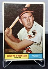 1961 Topps Brooks Robinson #10 Baltimore Orioles 💎HOF💎II picture