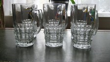 RARE SET VINTAGE JACOBEAN PLANTAGENET GLASS HALF PINT TANKARDS -  EARLS CREST picture