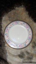 NORITAKE EMBASSY SUITE Bread & Butter PLATES GOLD TRIM BONE CHINA 6 1/2