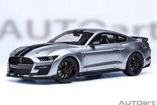 73096 AUTOART scale 1/18 Ford Shelby GT500 Simulation Car Collection Static picture