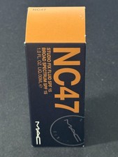 M.A.C Studio Fix Fluid Broad Spectrum SPF 15 - NC47 - 1 oz / 30 ml - New in Box picture