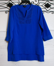 The Limited Women's Top Size M 3/4 Sleeve Blue Round Neck picture