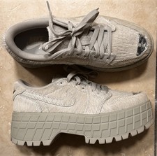 NEW Nike Air Jordan 1 Brooklyn Low Light Pony Metallic Silver Women’s Size 8 picture