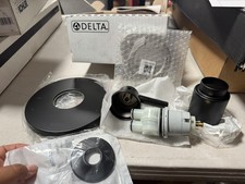 Delta Trinsic T14059-BL Monitor 14 Series Valve Only Trim - Black - Slight Wear picture