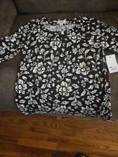 Croft & Barrow Women’s Floral Boat Neck 3/4 Sleeve  Cotton top XS picture