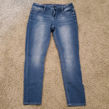 Maurices Women's Skinny Jeans Regular Fit Blue Denim 5-Pocket Solid picture