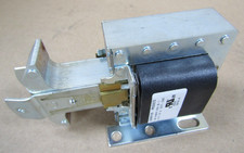🙌 NEW DORMEYER 120 VAC CONTINUOUS LINEAR PULL SOLENOID 3000-M-1 picture