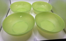 New Beautiful Tupperware Open House Salad Bowls 700ml/24oz Bright Green picture