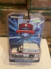 Greenlight diecast 1:64 First Responders 1995  Ford F-350 Ambulance DETROIT Fire picture