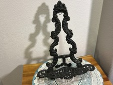 VTG Metal Ornate  Scrollwork Display Easel Stand H= 13