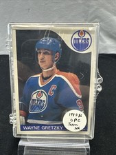 O-Pee-Chee 1985-86 Wayne Gretzky Edmonton Oilers team Base Set Card #120 MINT picture