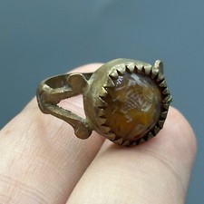 Very old ancient Roman brass ring with agate intaglio king face picture