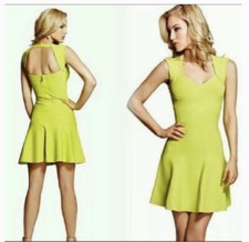 🎭 NWT GUESS BY MARCIANO GLENNA FIT-AND-FLARE BANDAGE GREEN Size XS 🎭 picture
