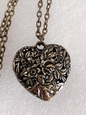 Exquiste Antique Look Hallow Bronze Heart Shape Pendant Necklace  Floral picture