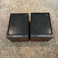 Realistic Minimus 2.5 CAT NO. 40-1999 Bookshelf Speakers Walnut EUC picture