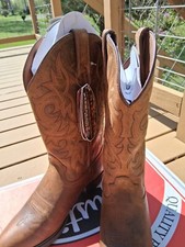 Justin boots mens.  New in box, rugged tan color. picture