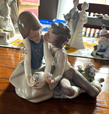 Retired Lladro Precocious Courtship porcelain figurine by Lladró (Item # 5072 picture