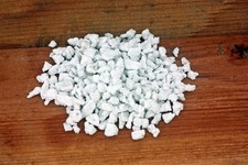 Coarse Perlite Size 3, Hand sifted for uniform size & reduce dust 2 – 7.5 Gal picture