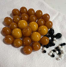 Mixed Lot Vintage 1930 Loose Bakelite & Glass beads for stringing picture