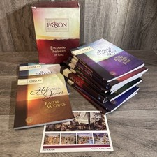 The Passion Translation 12-in-1 Set w/ SLIPCASE Box TPT Encounter Heart of God picture