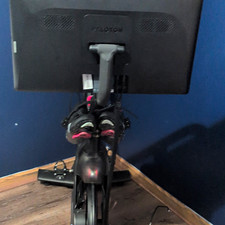 Peloton Upright Exercise Bike, Touchscreen, 1 Program, Black picture