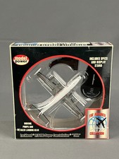 New Model Power The Airliner Collection 5806-1 L1049G TWA  1:300 picture