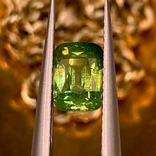 1.18Ct Natural Unheated Rare Vivid Green Sapphire From Madagascar picture