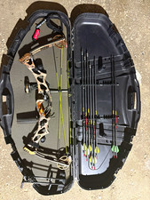 Hoyt Trykon XT 500 - 75th anniversary edition RH Compound Bow w/ Case Arrows picture