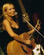Legendary Singer Jewel Kilcher Signed Autographed 8x10 Photograph picture