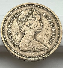 1983 One British Pound GB Queen Elizabeth II With Upside Down Error - Rare. picture