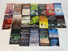 Kathy Reichs Lot 19 Temperance Brennan Paperbacks Deja Dead / Bone Hacker picture